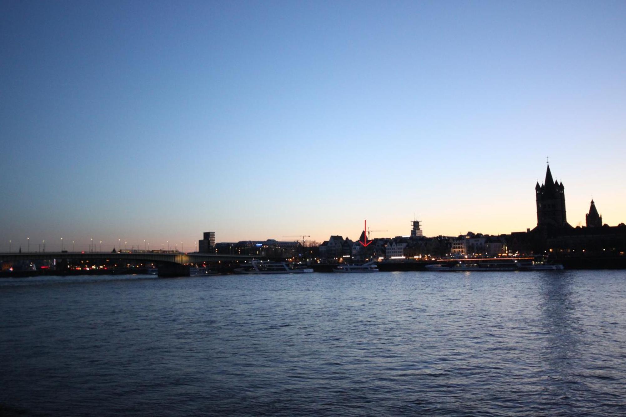 Altstadthotel Hayk Am Rhein Кёльн Экстерьер фото