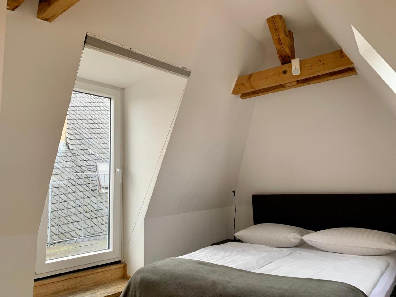 Altstadthotel Hayk Am Rhein Кёльн Экстерьер фото