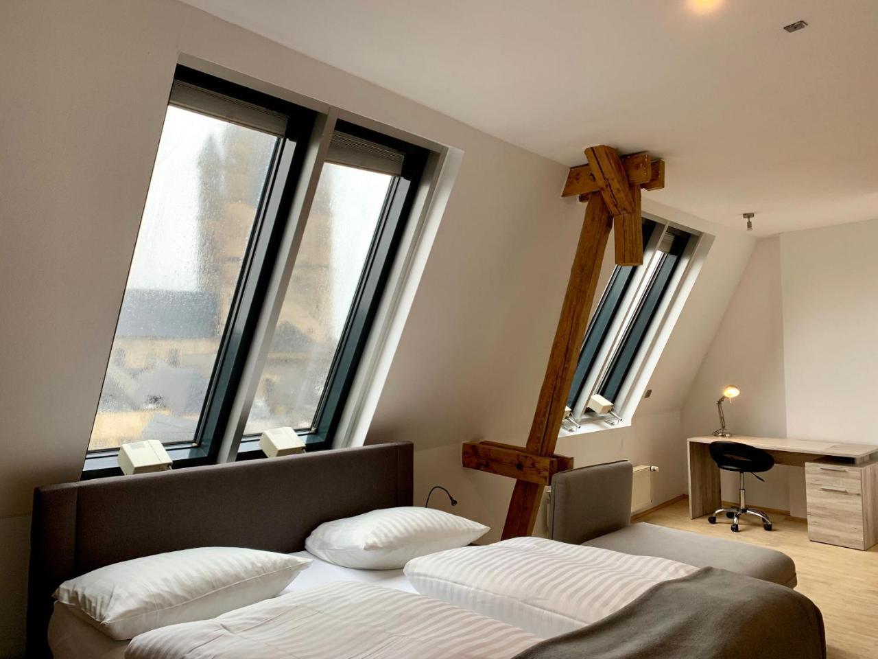 Altstadthotel Hayk Am Rhein Кёльн Экстерьер фото