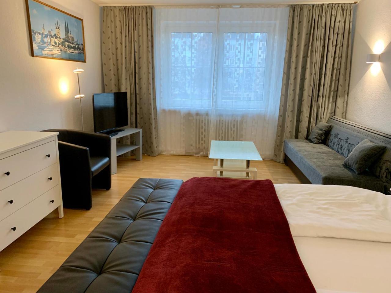 Altstadthotel Hayk Am Rhein Кёльн Экстерьер фото