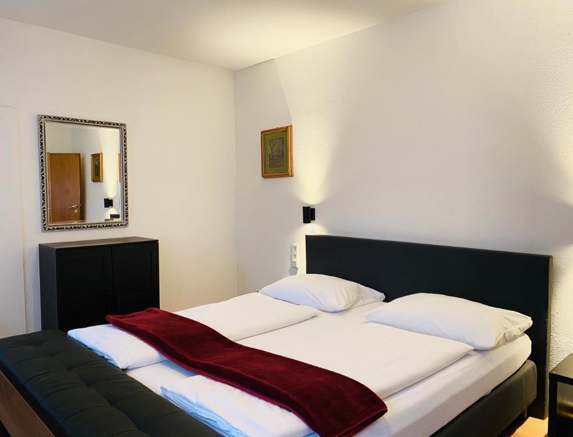Altstadthotel Hayk Am Rhein Кёльн Экстерьер фото